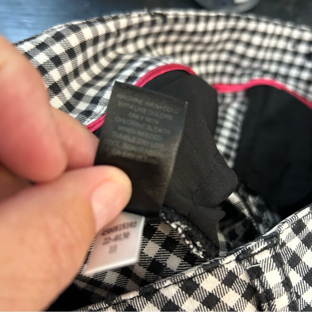WHBM Shorts - Picture 4 of 7